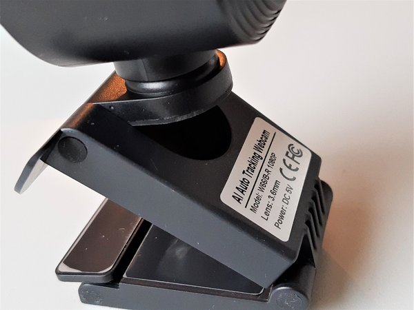 MSH 420 - USB/Full HD-Webcam - Mit Fernbedienung und Tracking-Funktion incl. Stativ